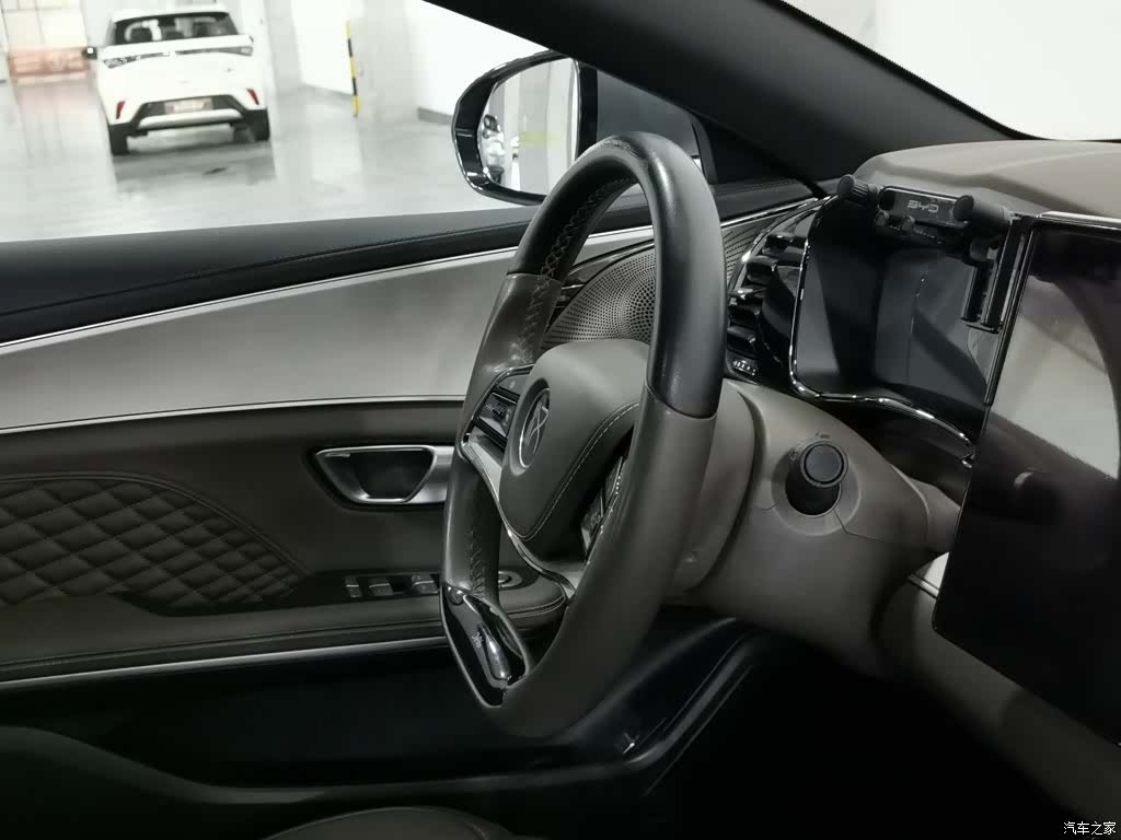 BYD Han, 2023 22