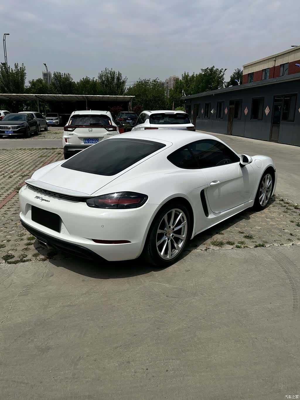 Porsche Cayman, 2021 3