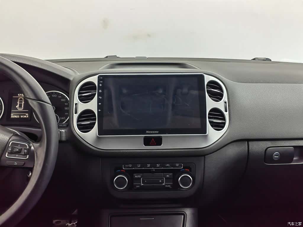 Volkswagen Tiguan, 2012 12
