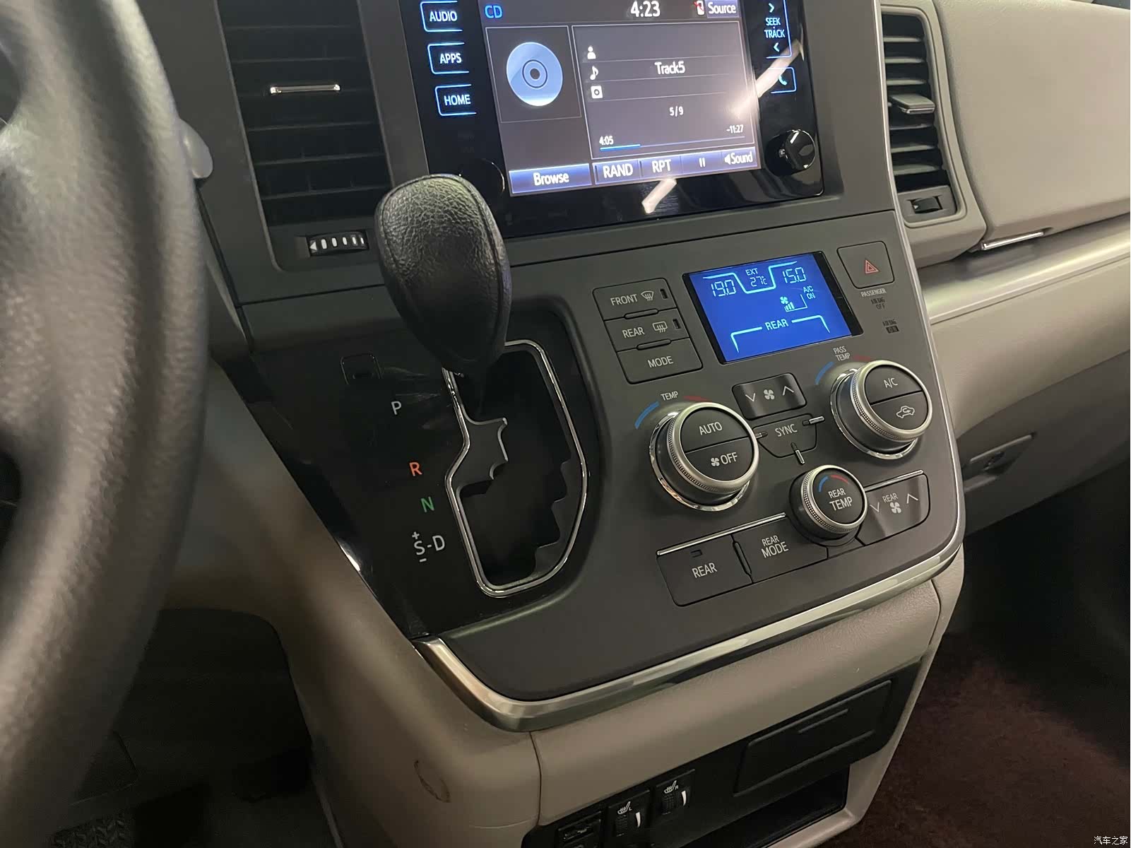 Toyota Sienna, 2016 20
