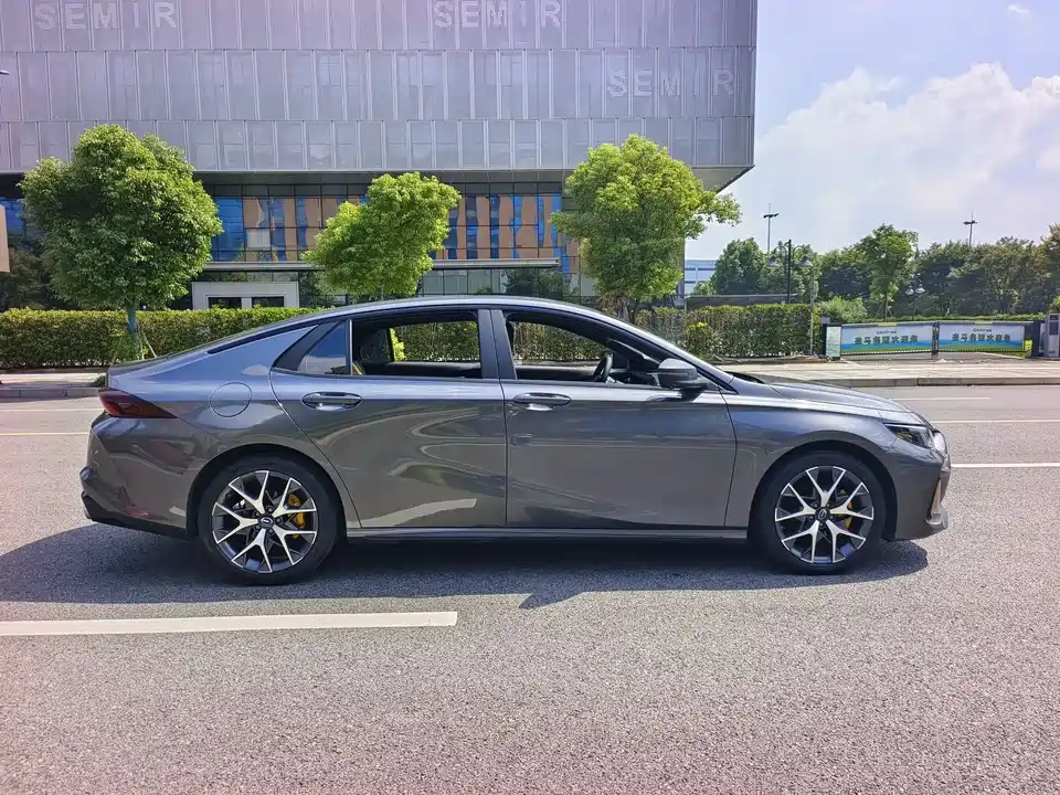 Trumpchi Shadow Leopard