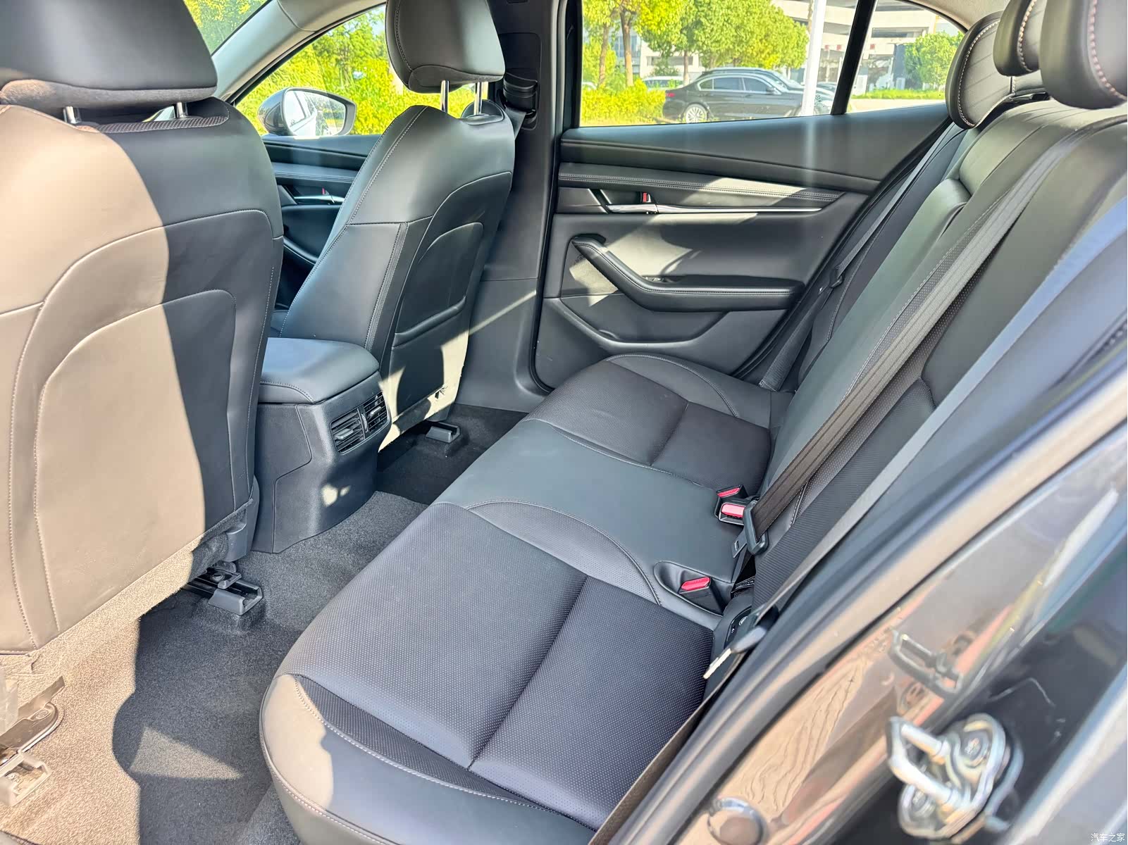 Mazda Mazda3, 2023 23