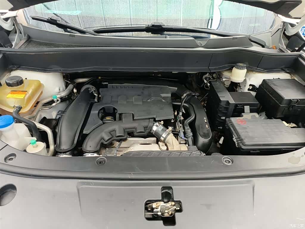 DongFeng AX7, 2018 20