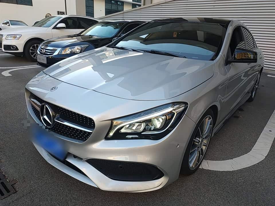 Mercedes-Benz CLA