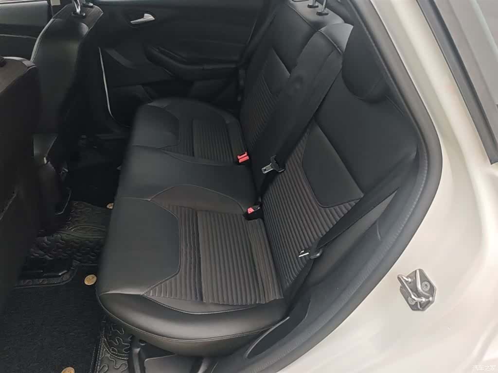 Ford Focus, 2016 17
