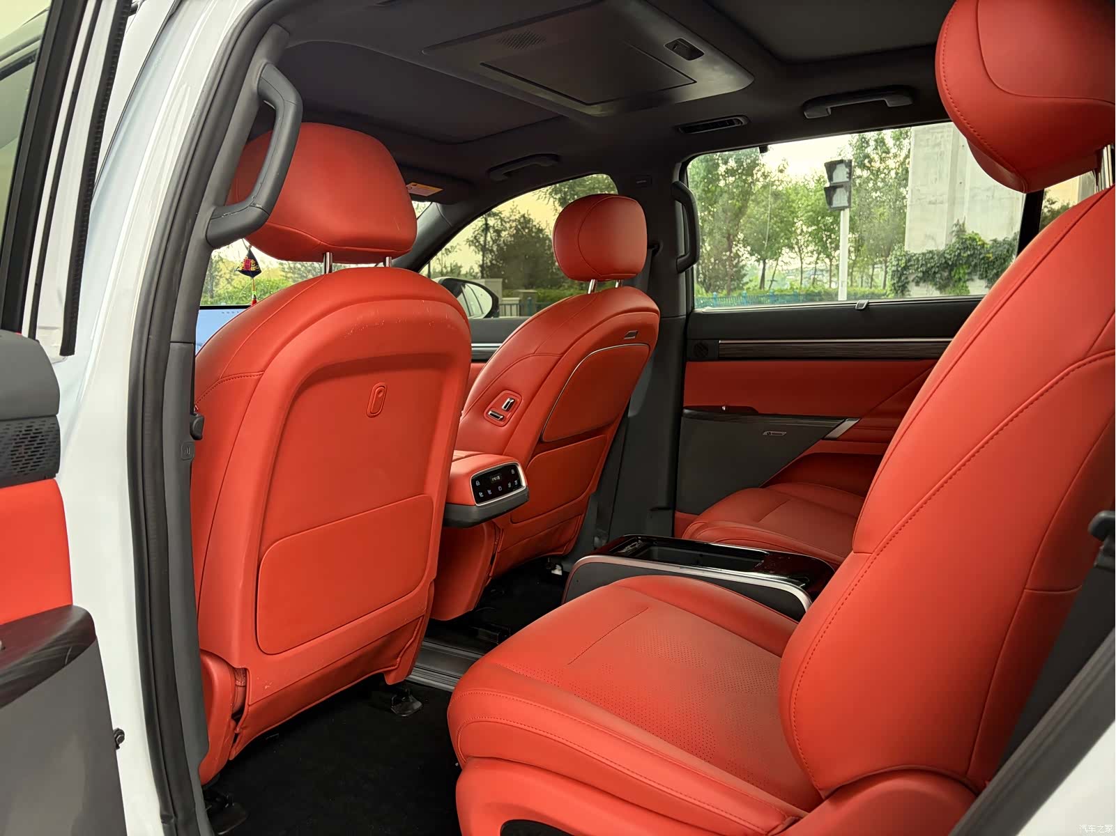 DongFeng eπ008, 2024 9