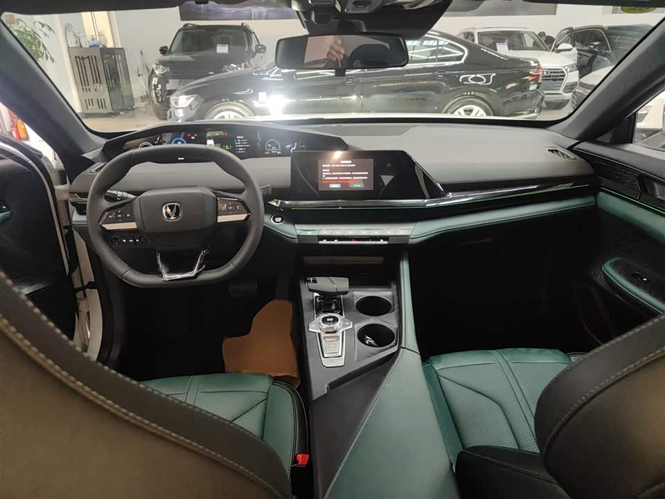 Changan UNI-V Smart iDD