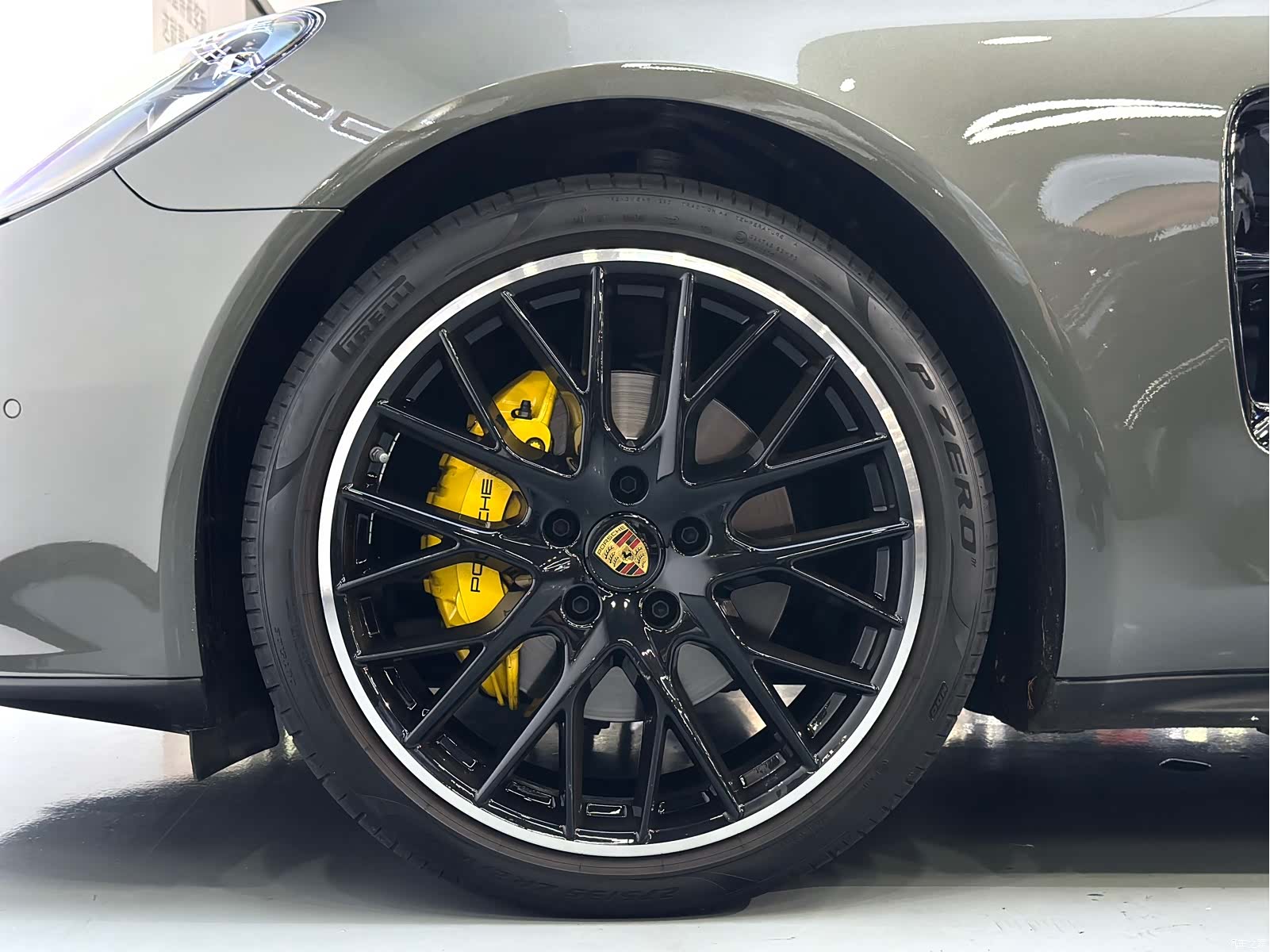Porsche Panamera, 2023 26
