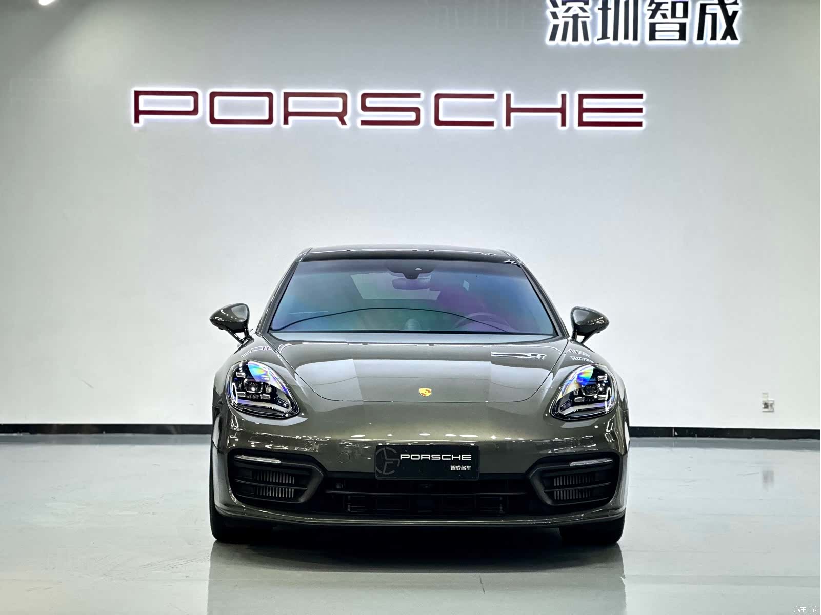 Porsche Panamera, 2023 2