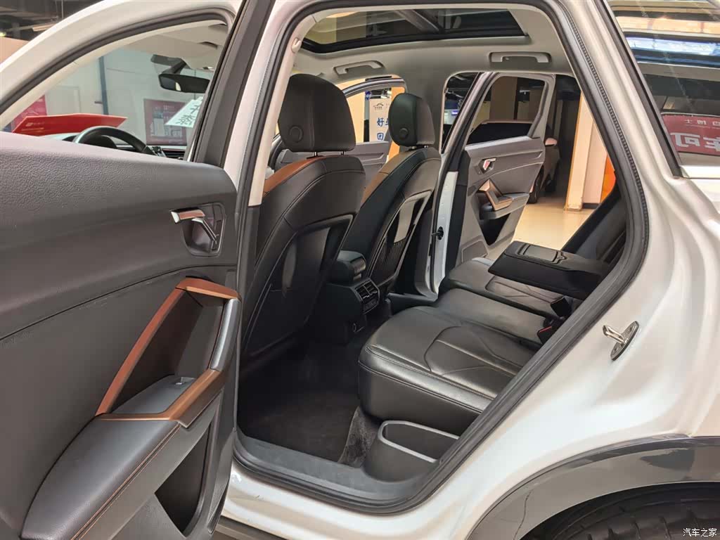 Audi Q3, 2020 7