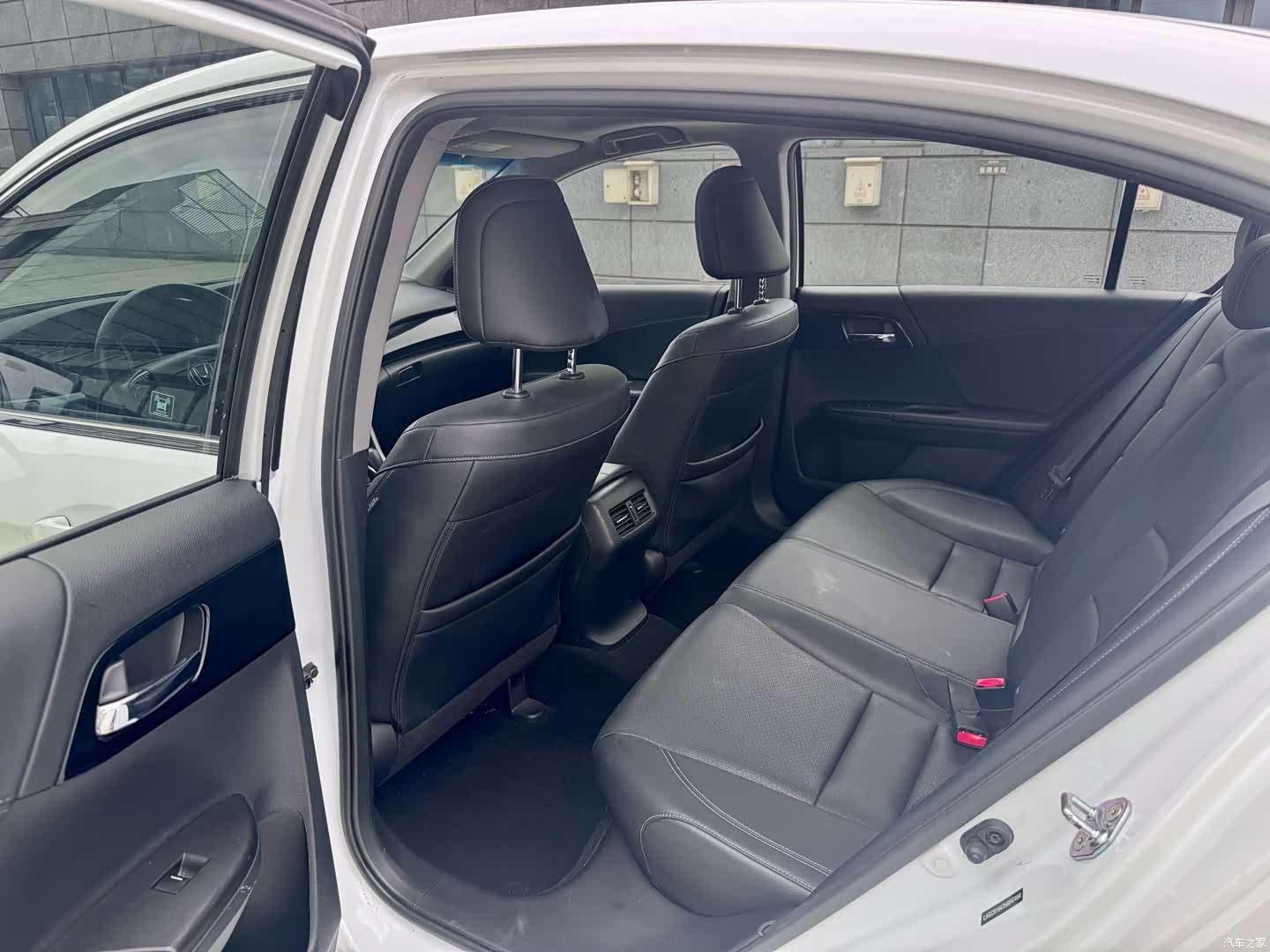 Honda Accord, 2017 13