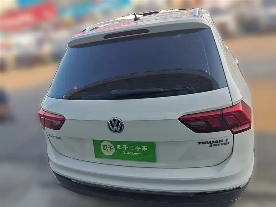 Volkswagen Tiguan L