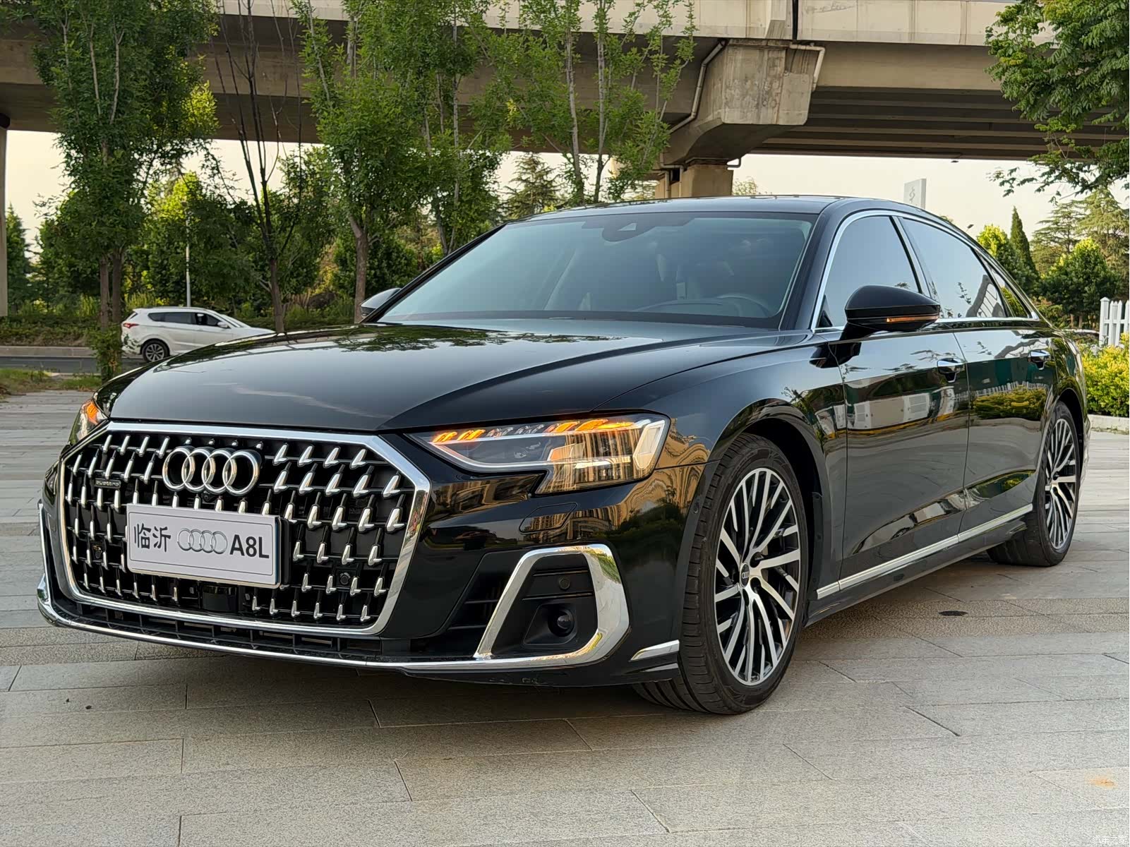 Audi A8L, 2023 1