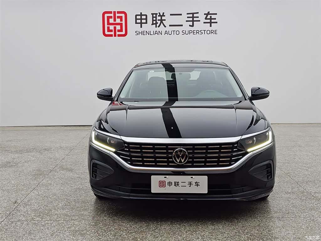 Volkswagen Passat, 2025 все фото