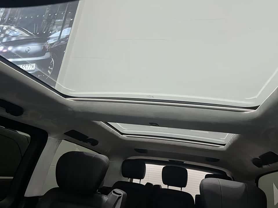 Mercedes-Benz V-class Mercedes-Benz V-class