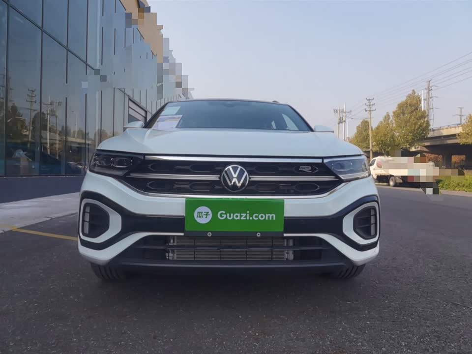 Volkswagen T-ROC exploring Songs