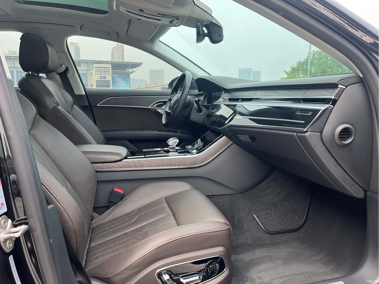Audi A8L, 2020 11