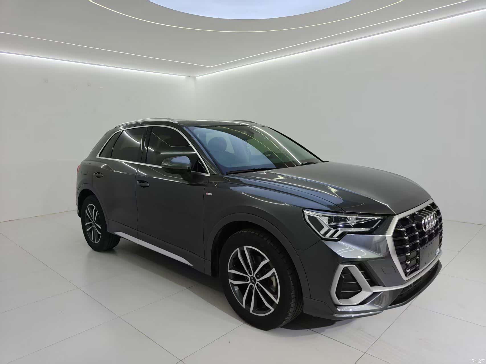 Audi Q3, 2022 3