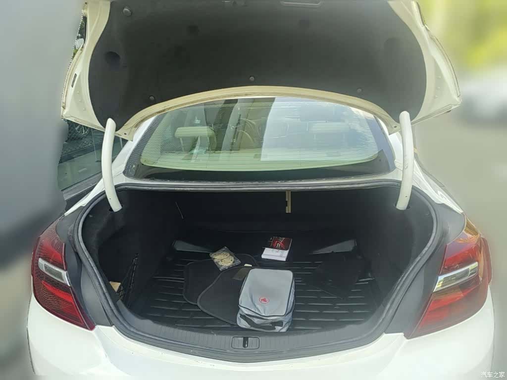 Buick Regal, 2016 10
