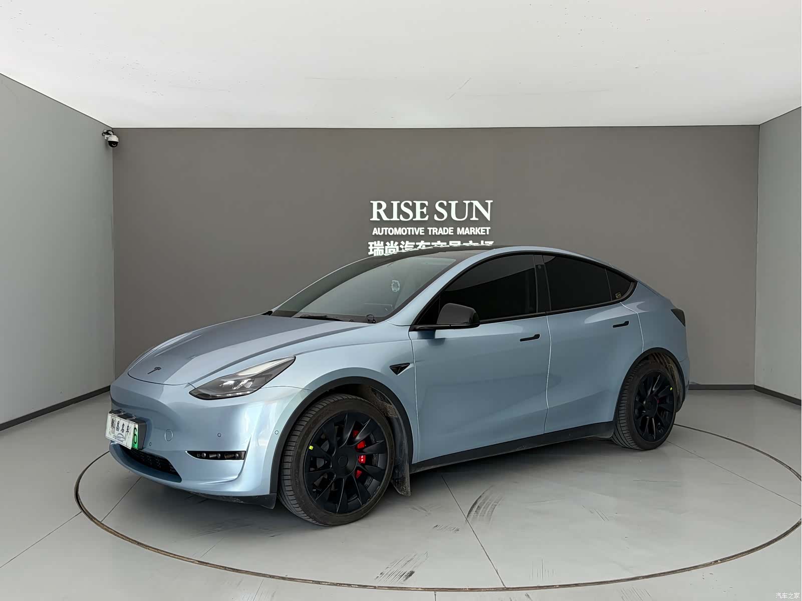 Tesla Model Y, 2023 1