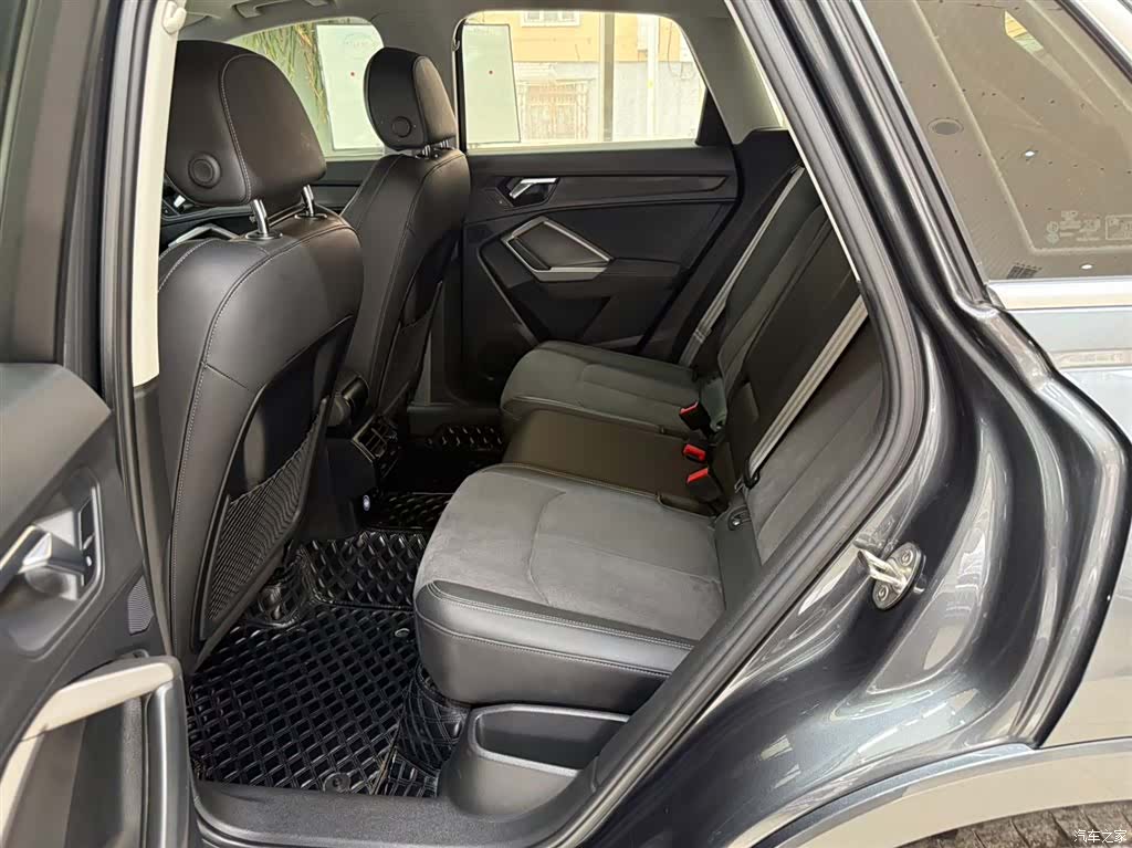 Audi Q3, 2023 18
