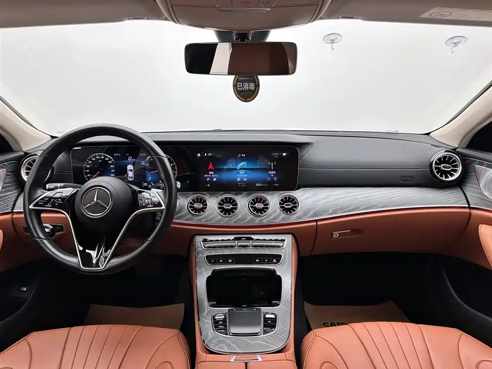 Mercedes-Benz CLS Mercedes-Benz CLS