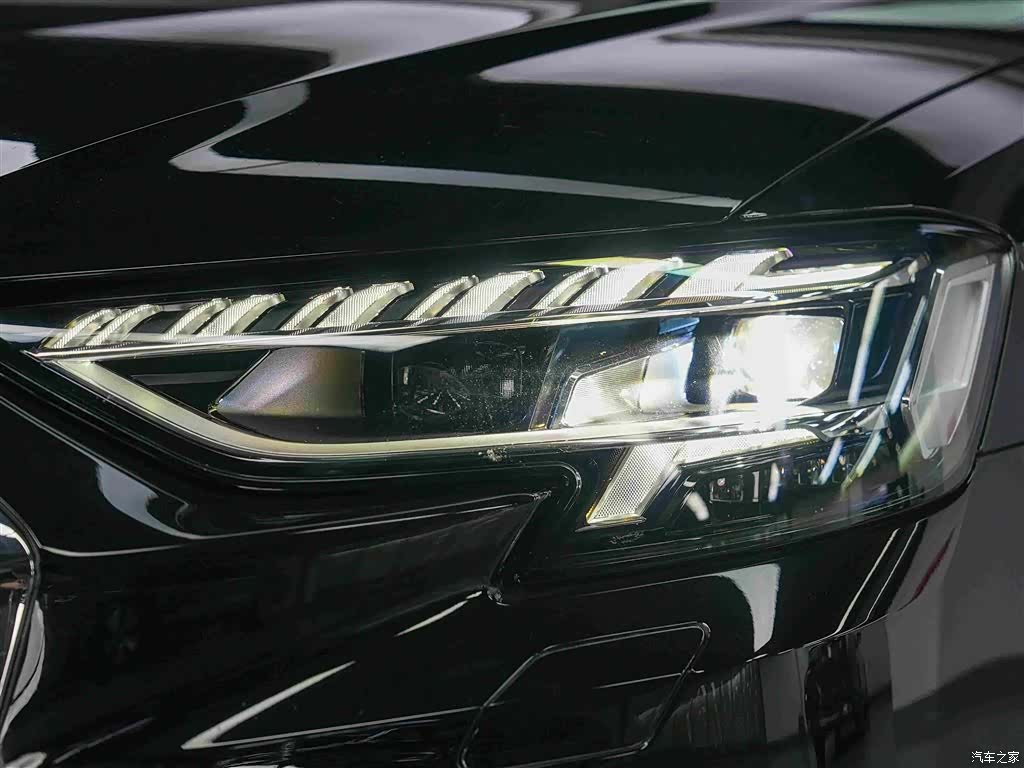 Audi A8L, 2025 12