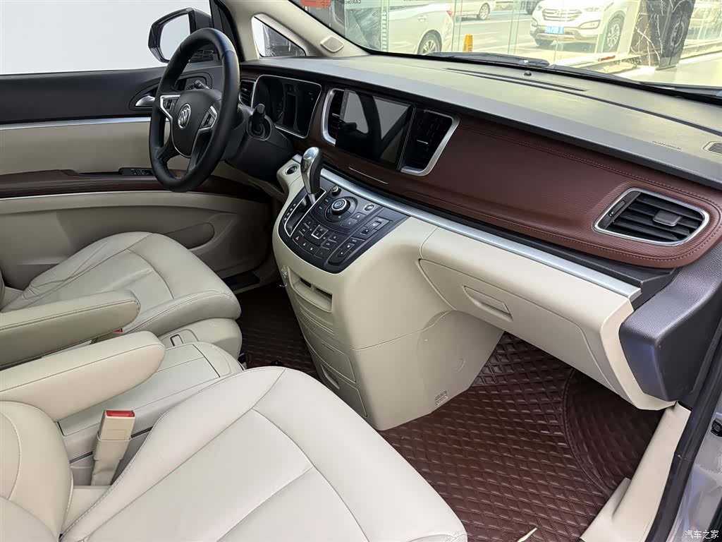 Buick GL8, 2020 19