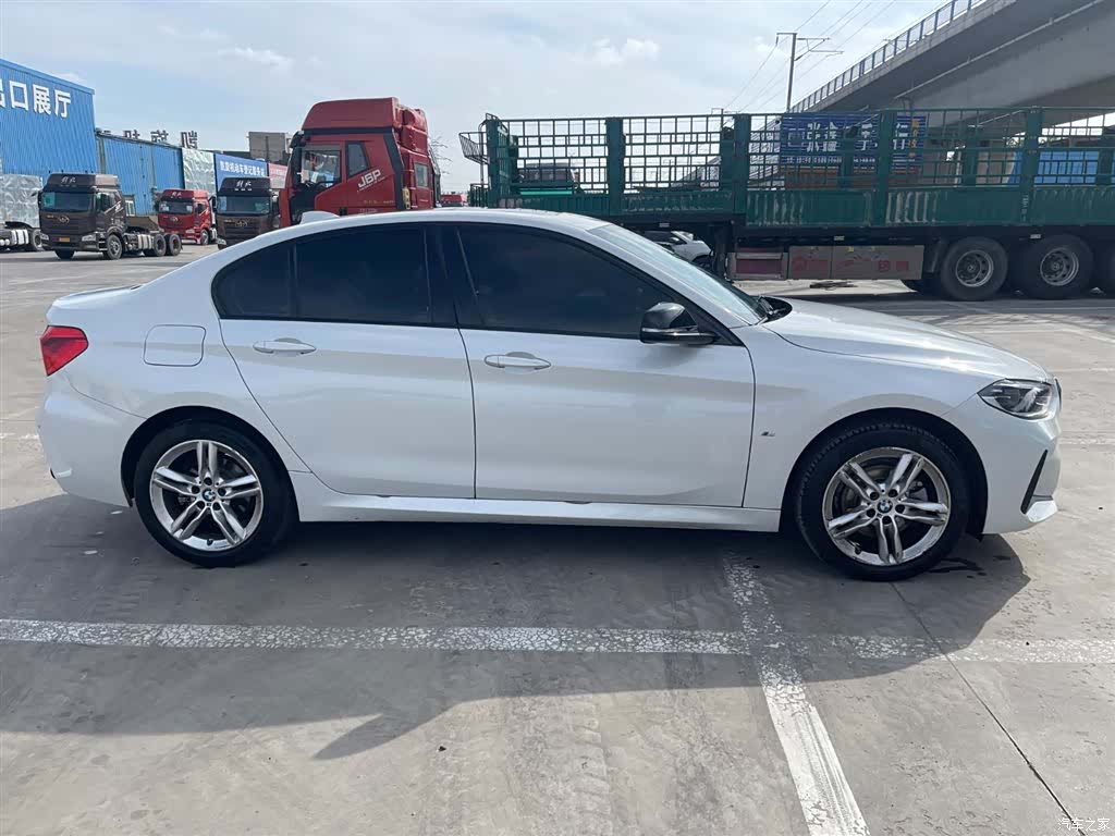 BMW 1 Series, 2022 4