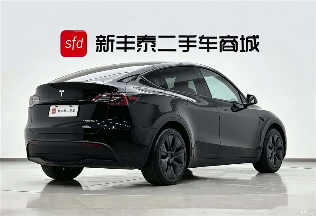 Tesla Model Y, 2024 все фото