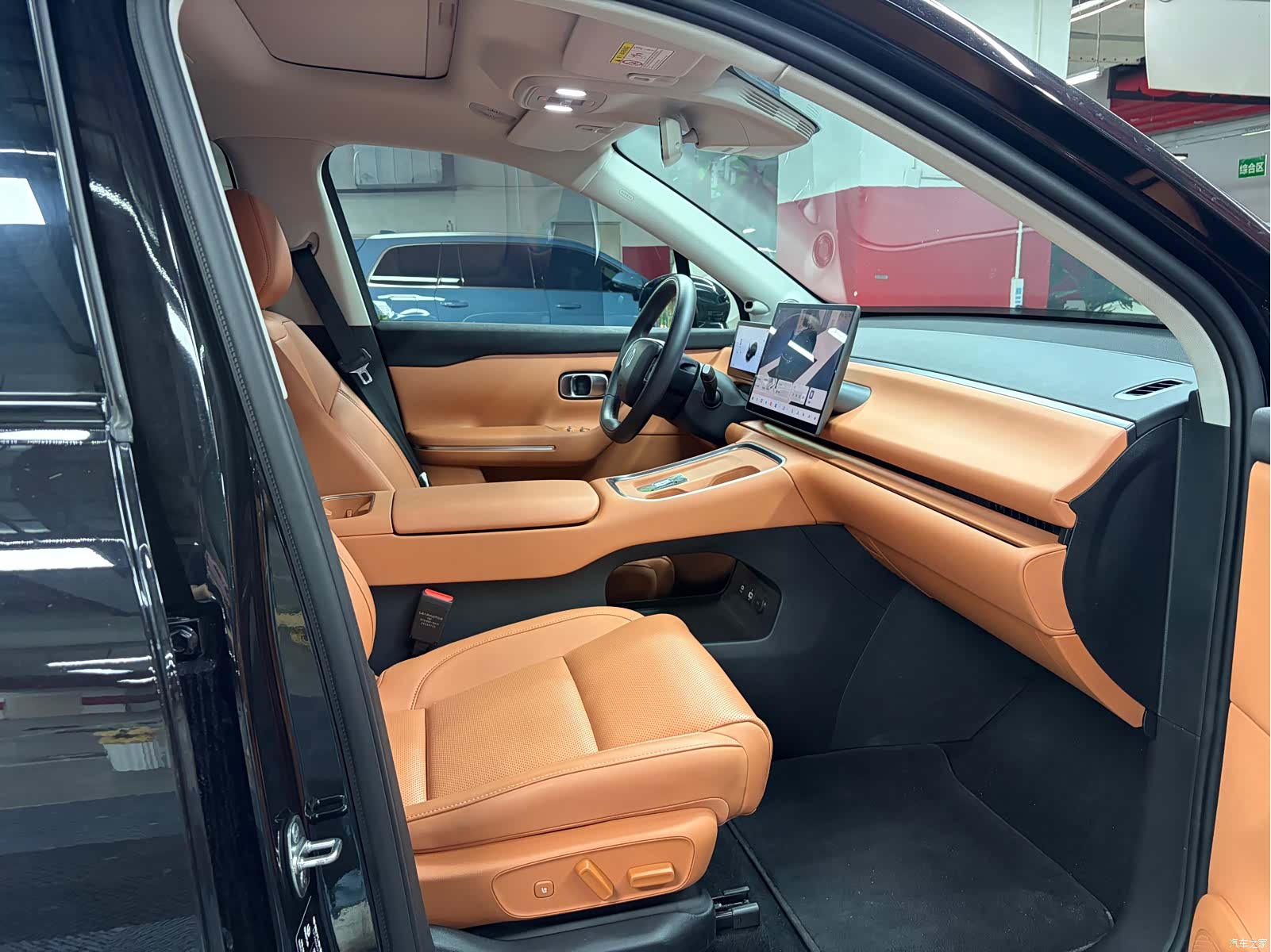 Leapmotor C16, 2025 все фото