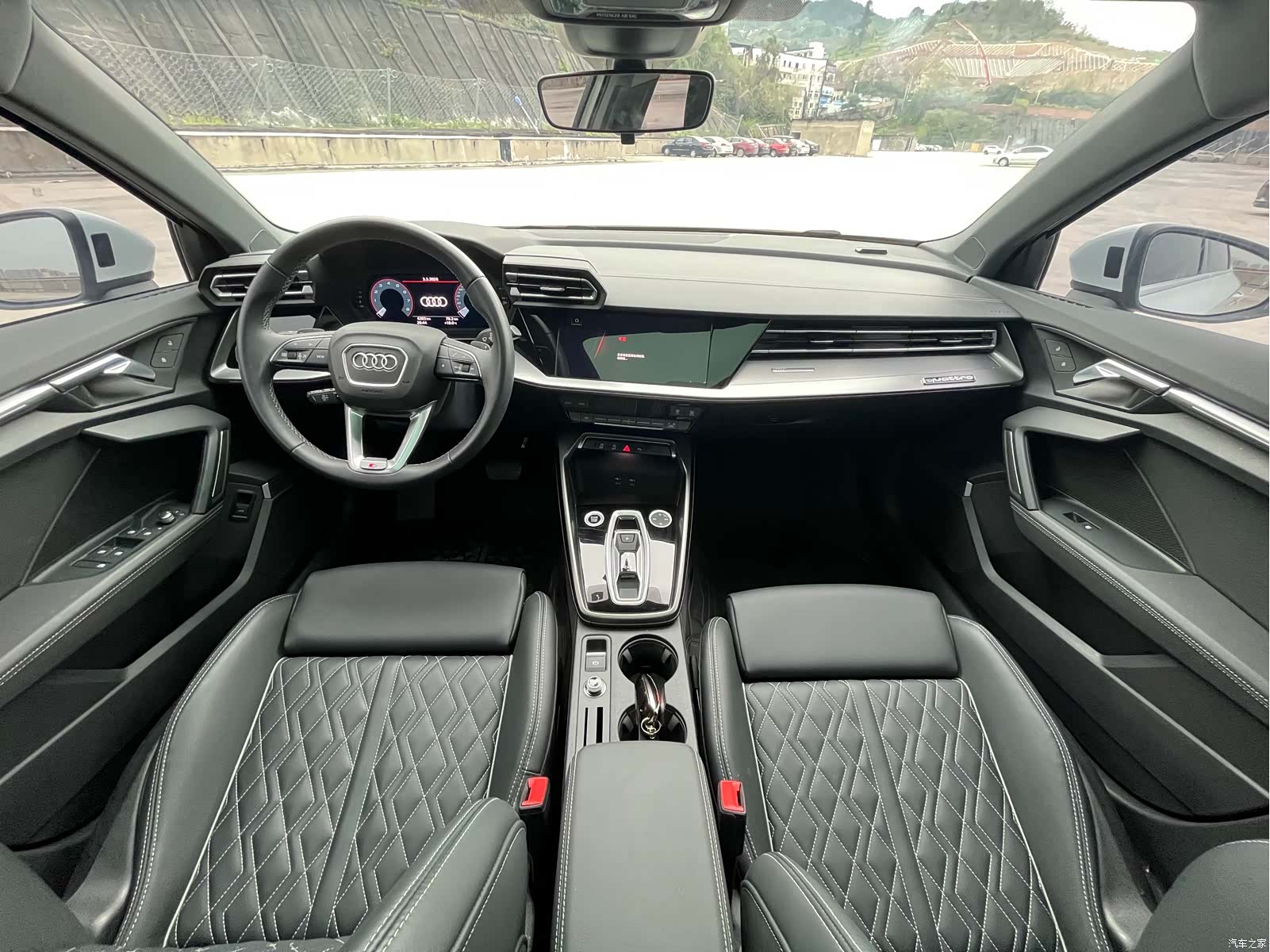 Audi Flying Spur, 2025 8