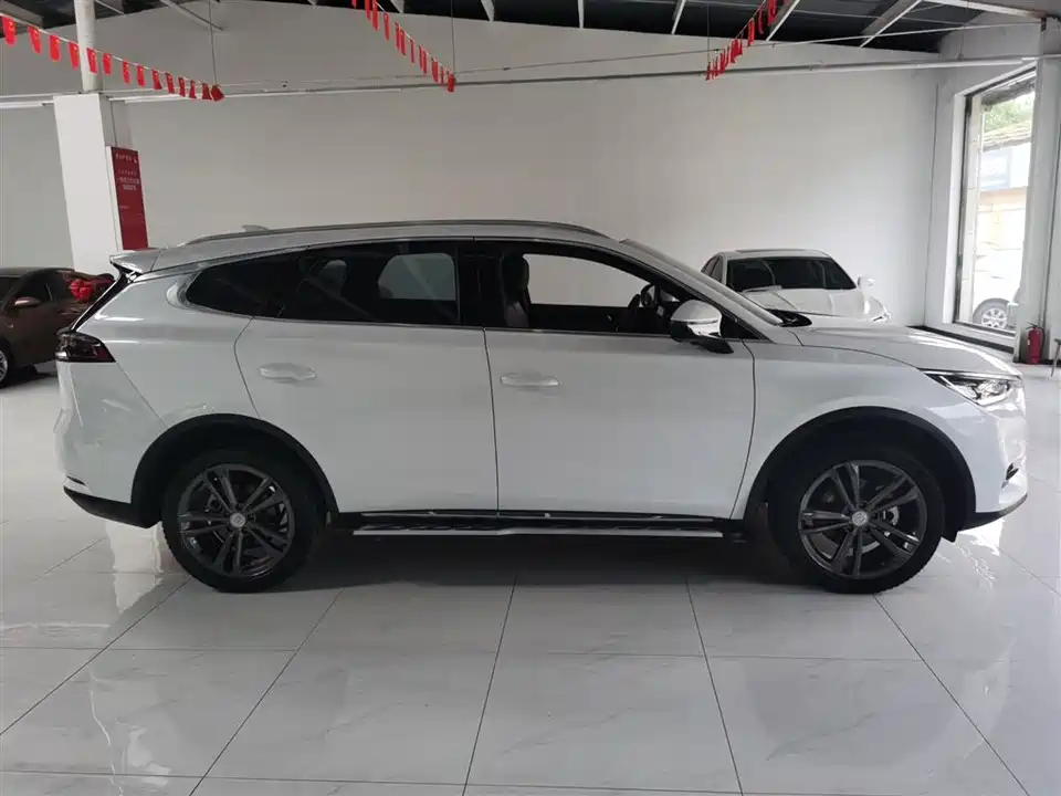 BYD Tang