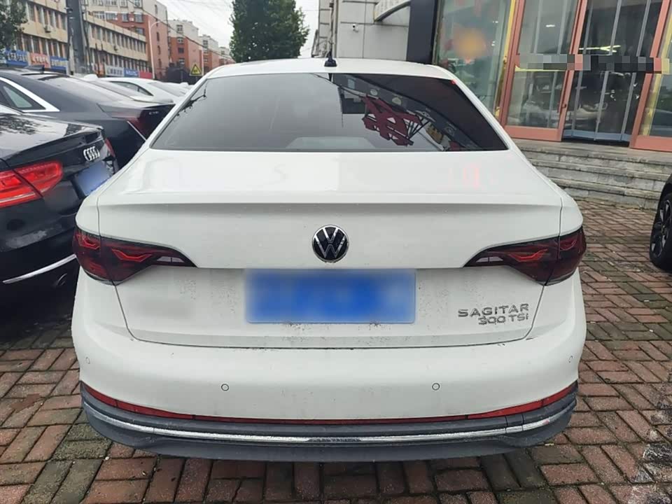 Volkswagen Sagitar