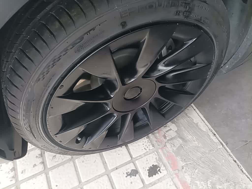 Tesla Model Y, 2021 23