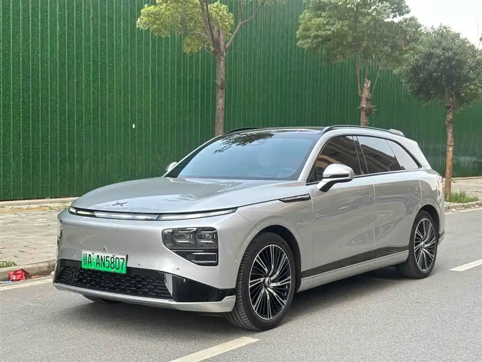 XPENG G9