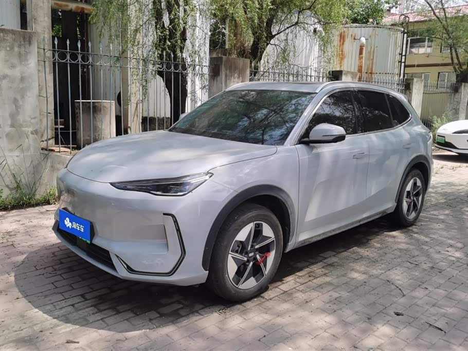 Geely Galaxy E5