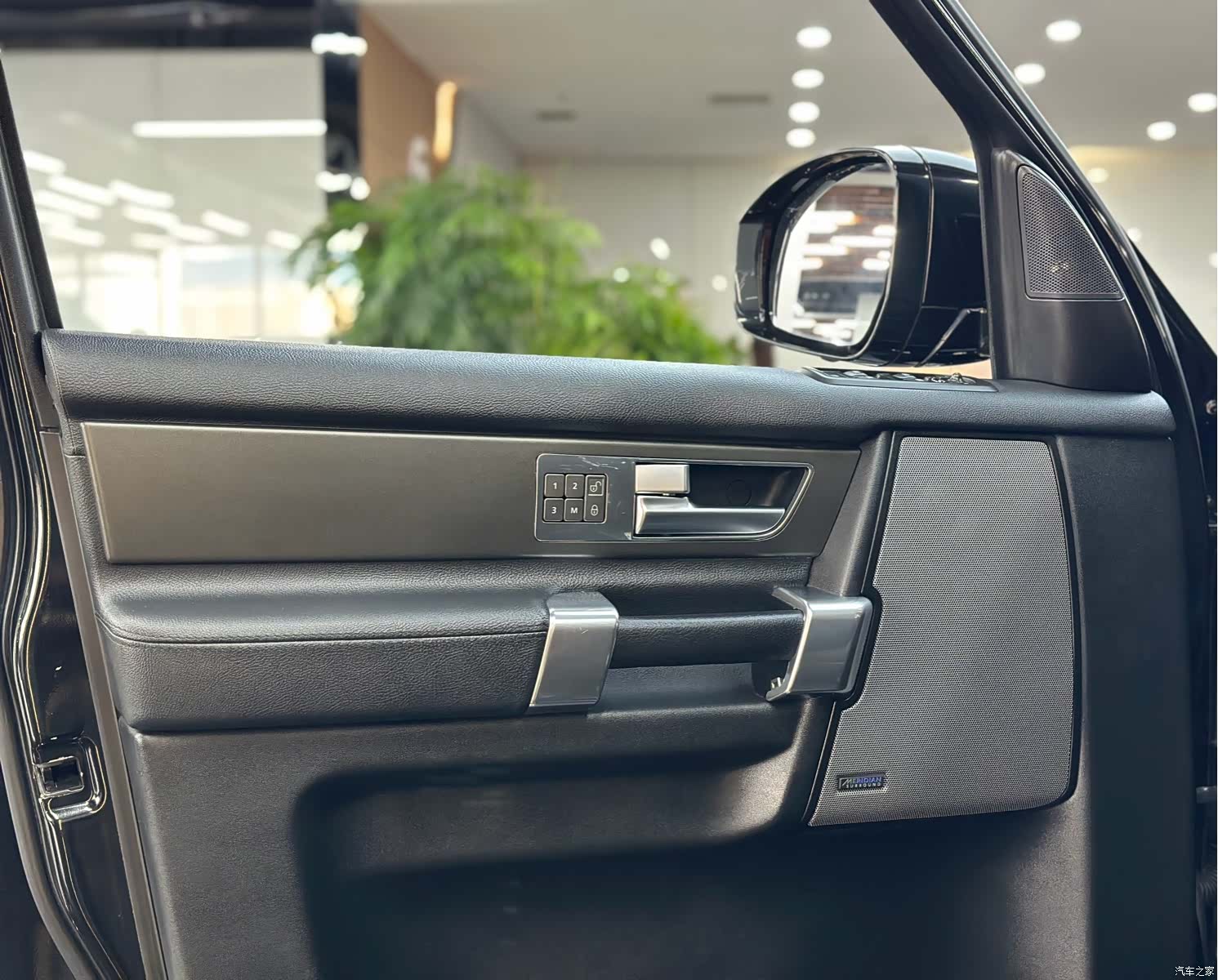 Land Rover Discovery, 2019 все фото
