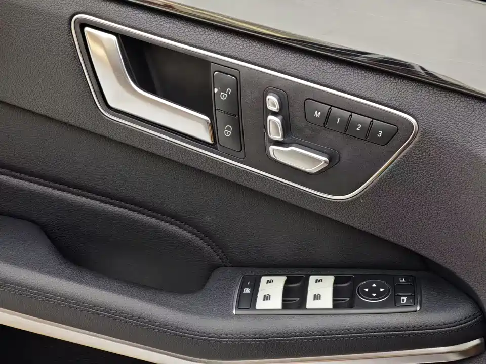 Mercedes-Benz S-class Mercedes-Benz S-class