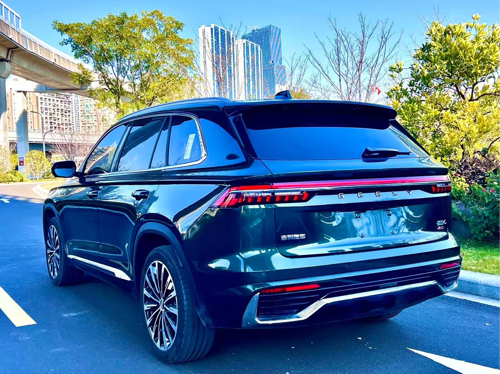 Geely Xingyue L, 2024 15