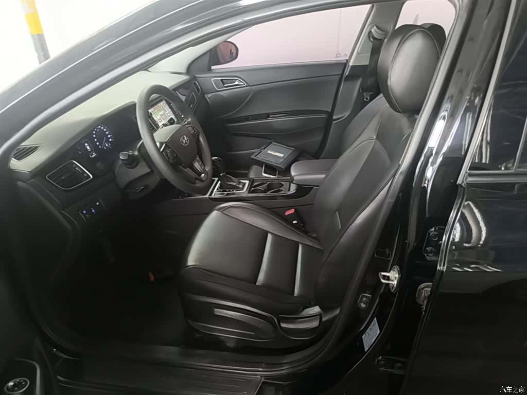 Hyundai GLS, 2014 15