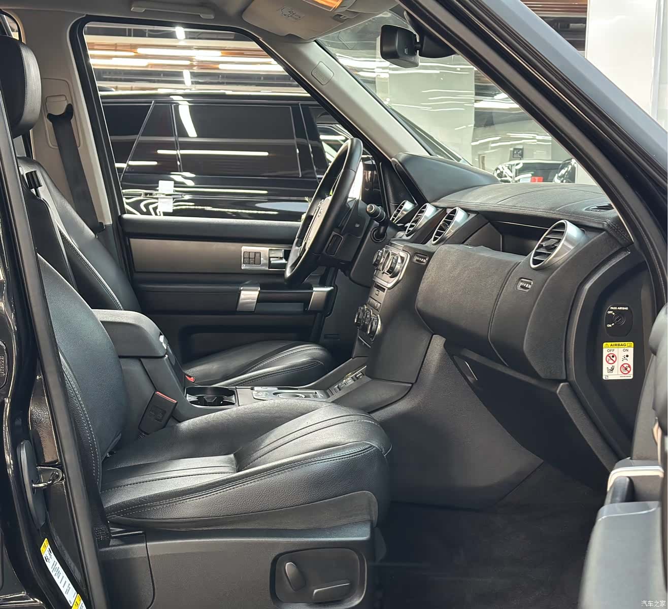 Land Rover Discovery, 2019 6