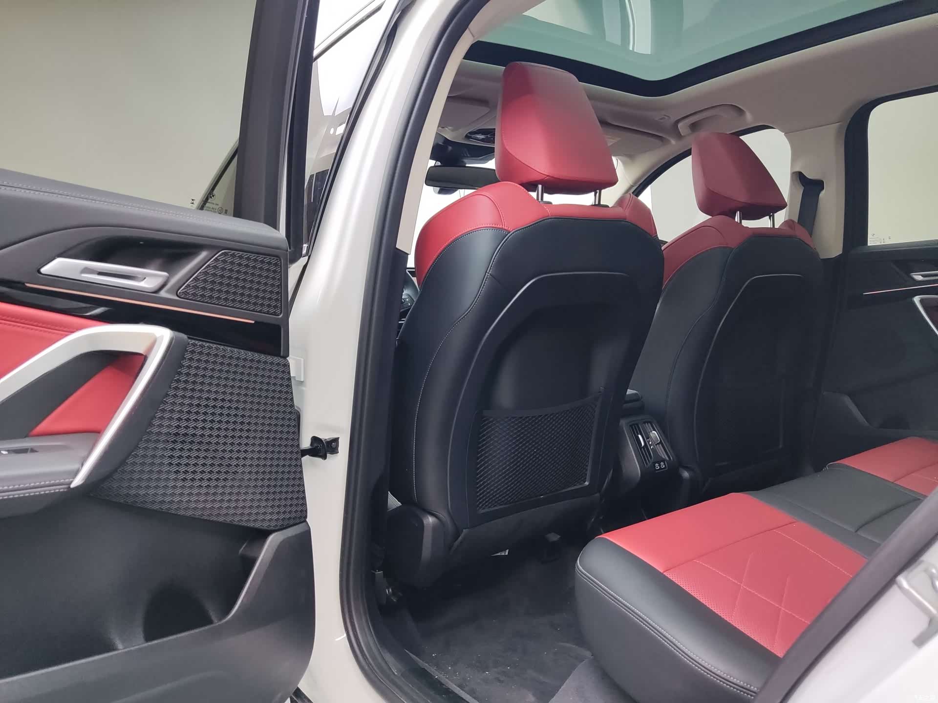 BMW X1, 2023 12