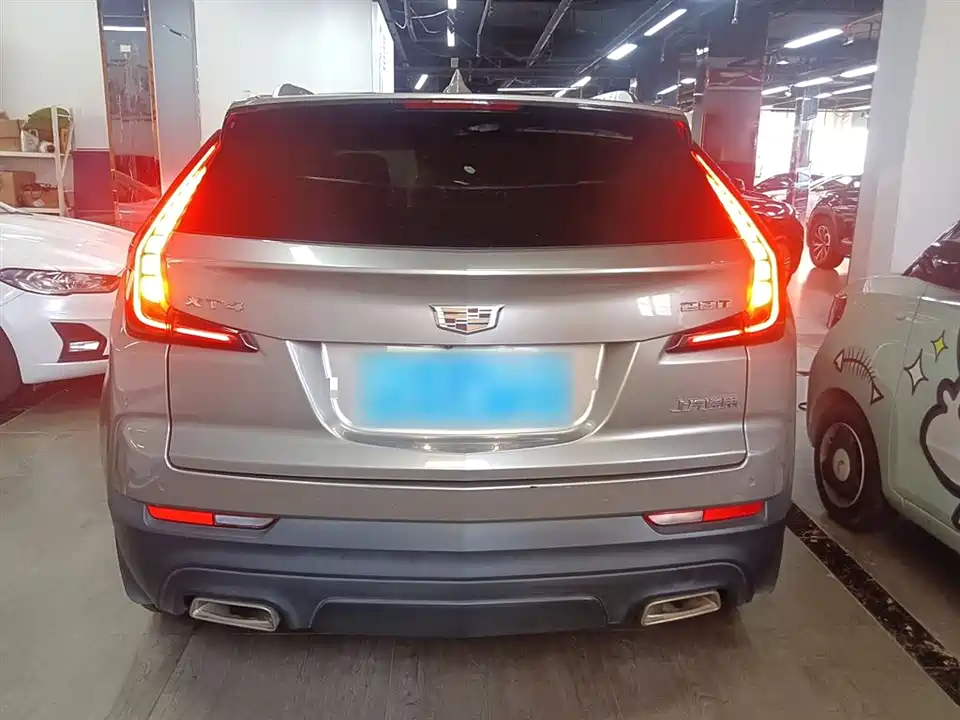 Cadillac XT4