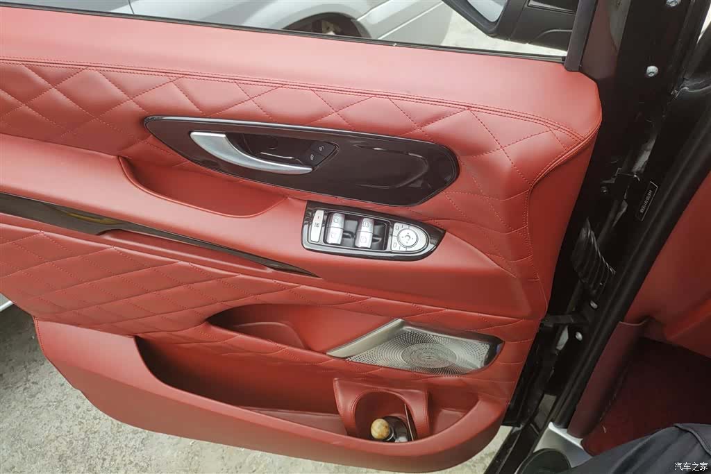 Mercedes-Benz 7, 2021 7