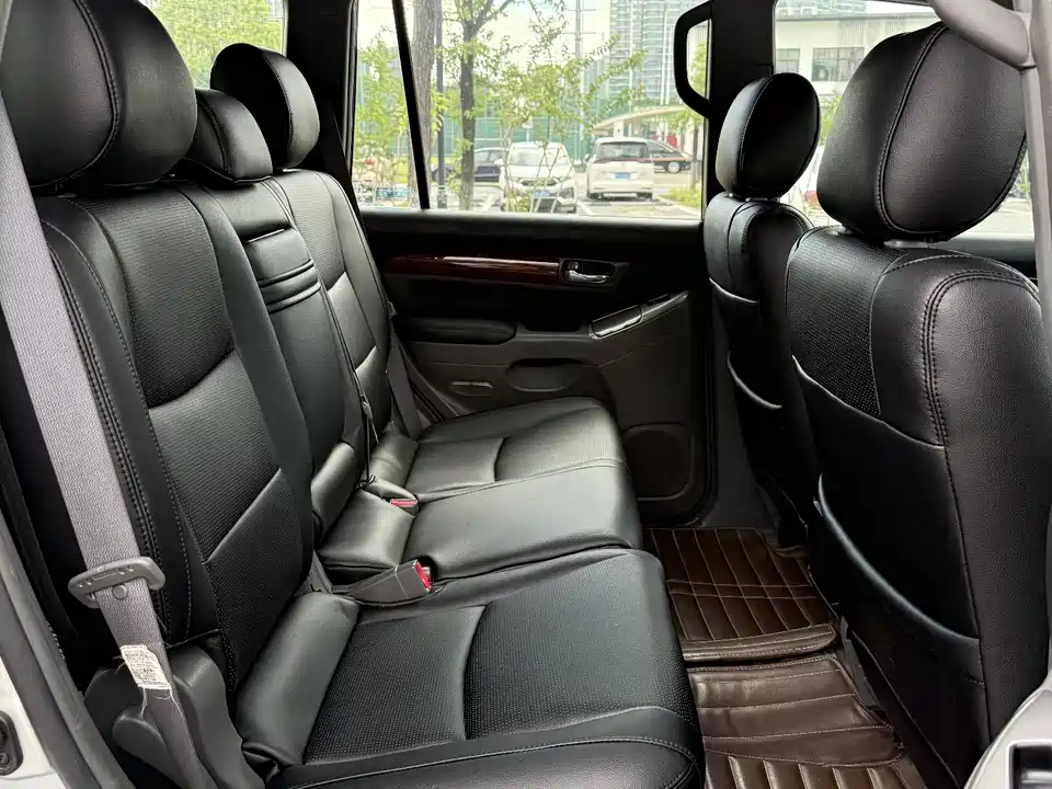 Toyota Prado