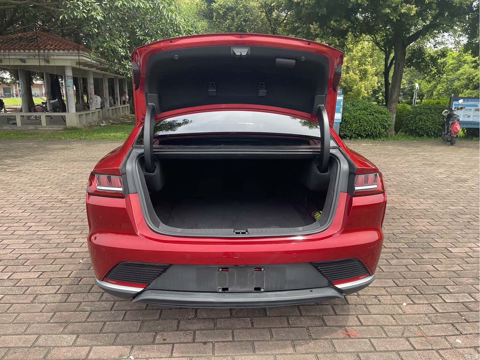 BYD Han, 2021 9