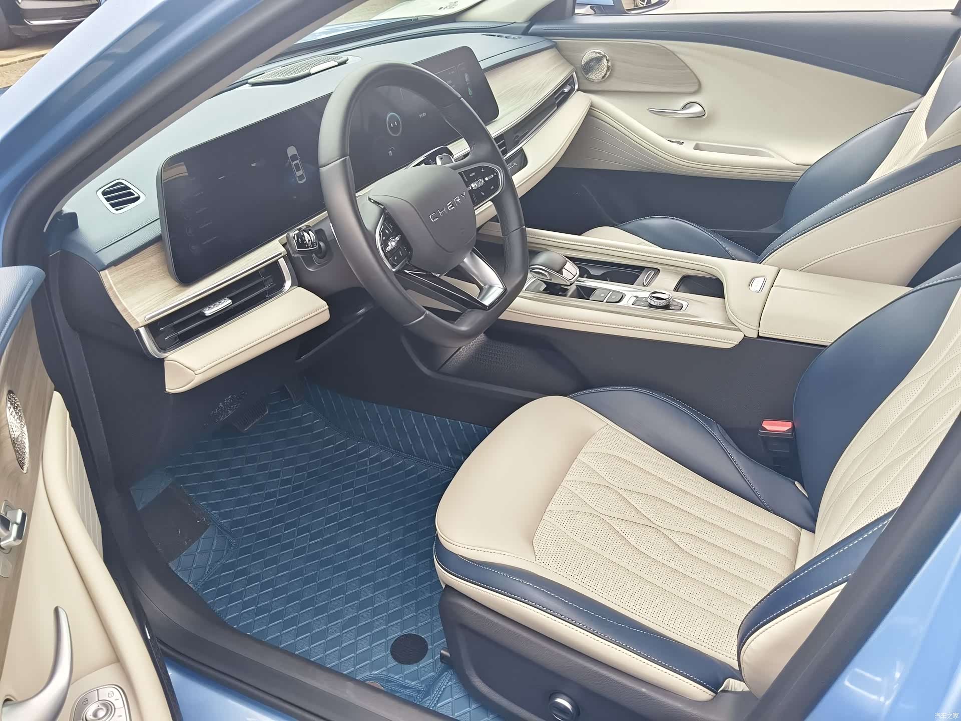 Chery Arrizo 8, 2022 все фото