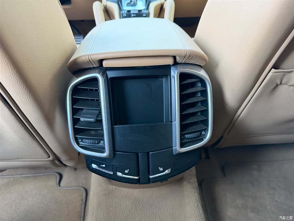 Porsche Cayenne, 2011 9