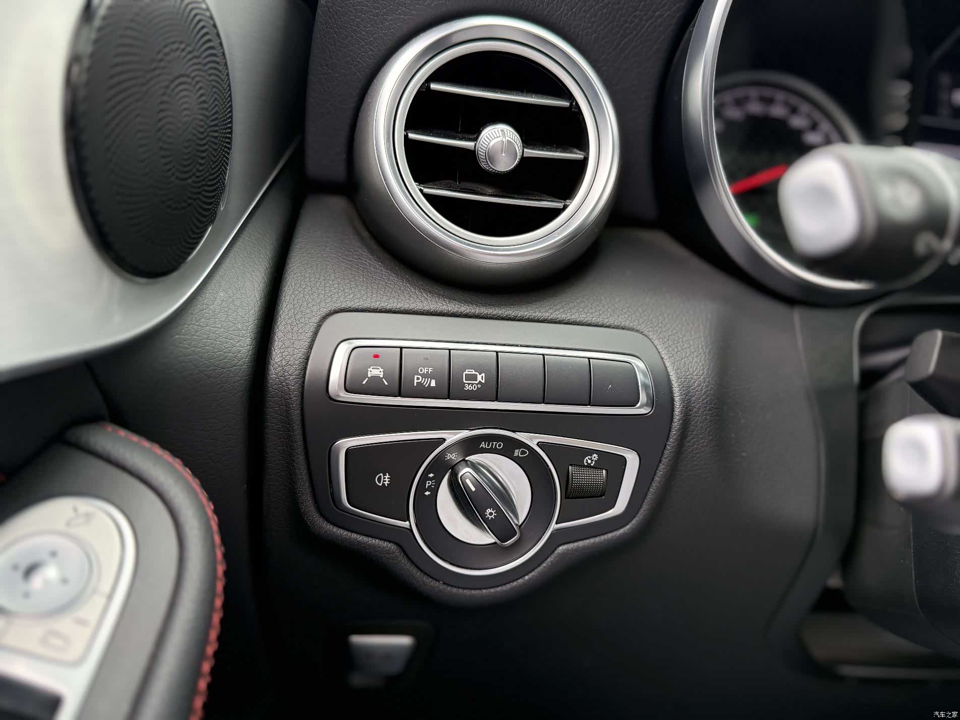 Mercedes-Benz GLC, 2018 15